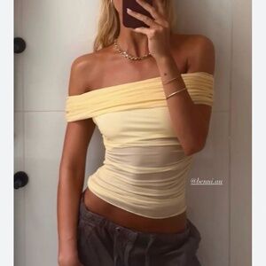 ✨ SALE✨ BENNI Nico Off Shoulder Sheer Cropped Top - Butter Lighe Yellow Beige
